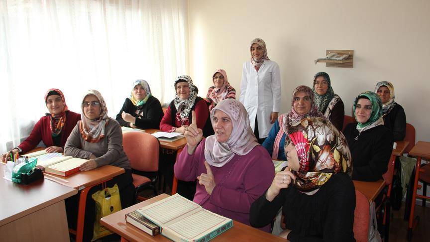 Diyanet 1250 personel alıyor: Kur’an kursu öğreticisi başvuruları için takvim açıklandı 5